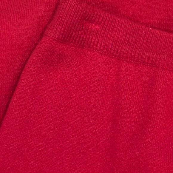 Chanel Vintage 90s Red 100% Cashmere Knit High Waisted Pencil Skirt - Picture 9 of 9